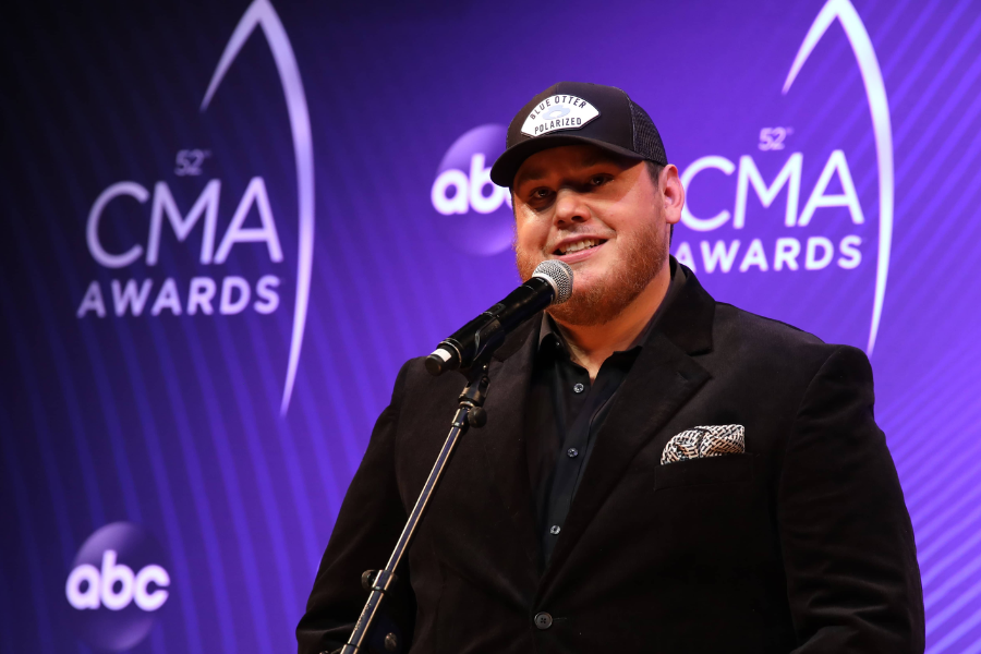 luke combs net worth